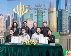 亚冠首回合对决在即！皇家马德里演练定位球，罗马密集防守应对的简单介绍